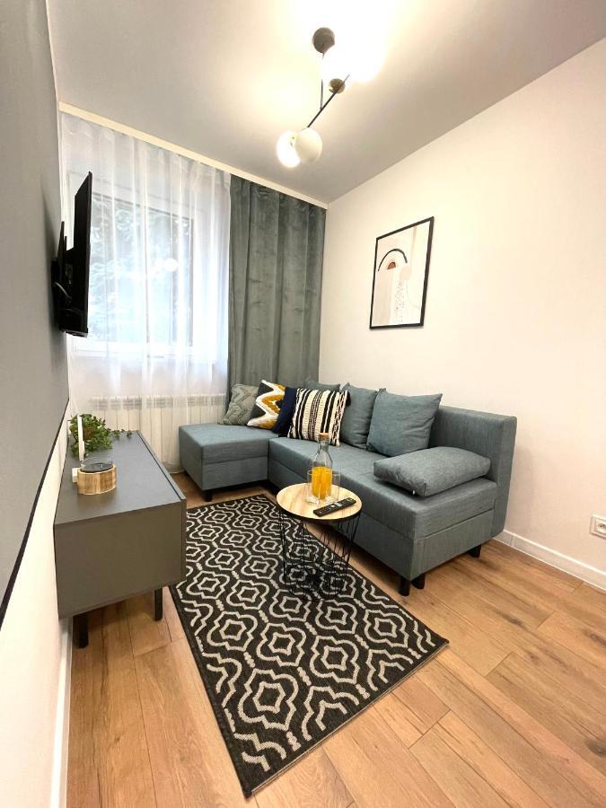 Przestronny Apartament W Centrum Miasta Радом Экстерьер фото