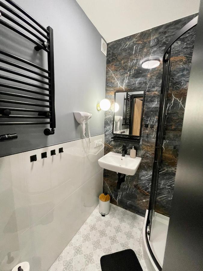 Przestronny Apartament W Centrum Miasta Радом Экстерьер фото
